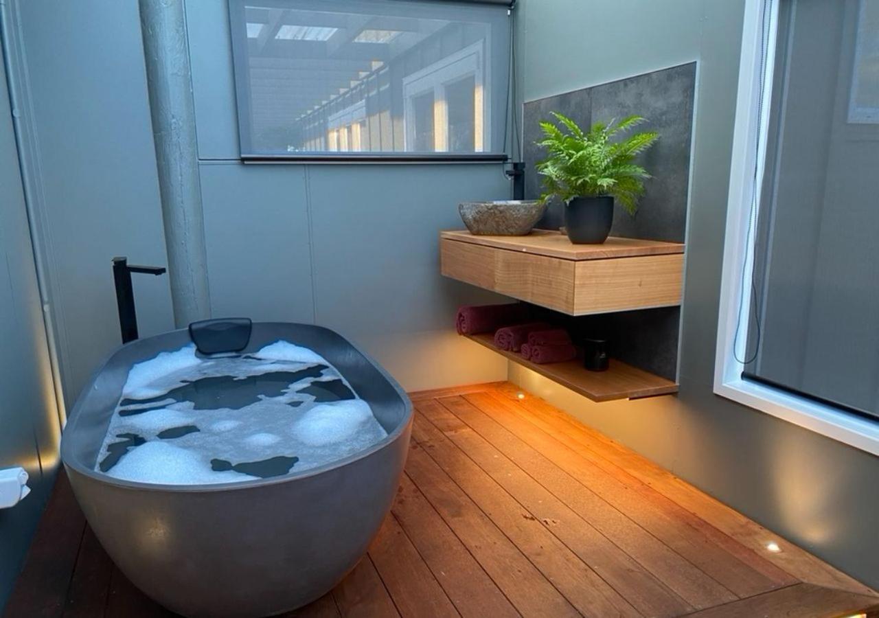 Amuri Villas Clive Bagian luar foto